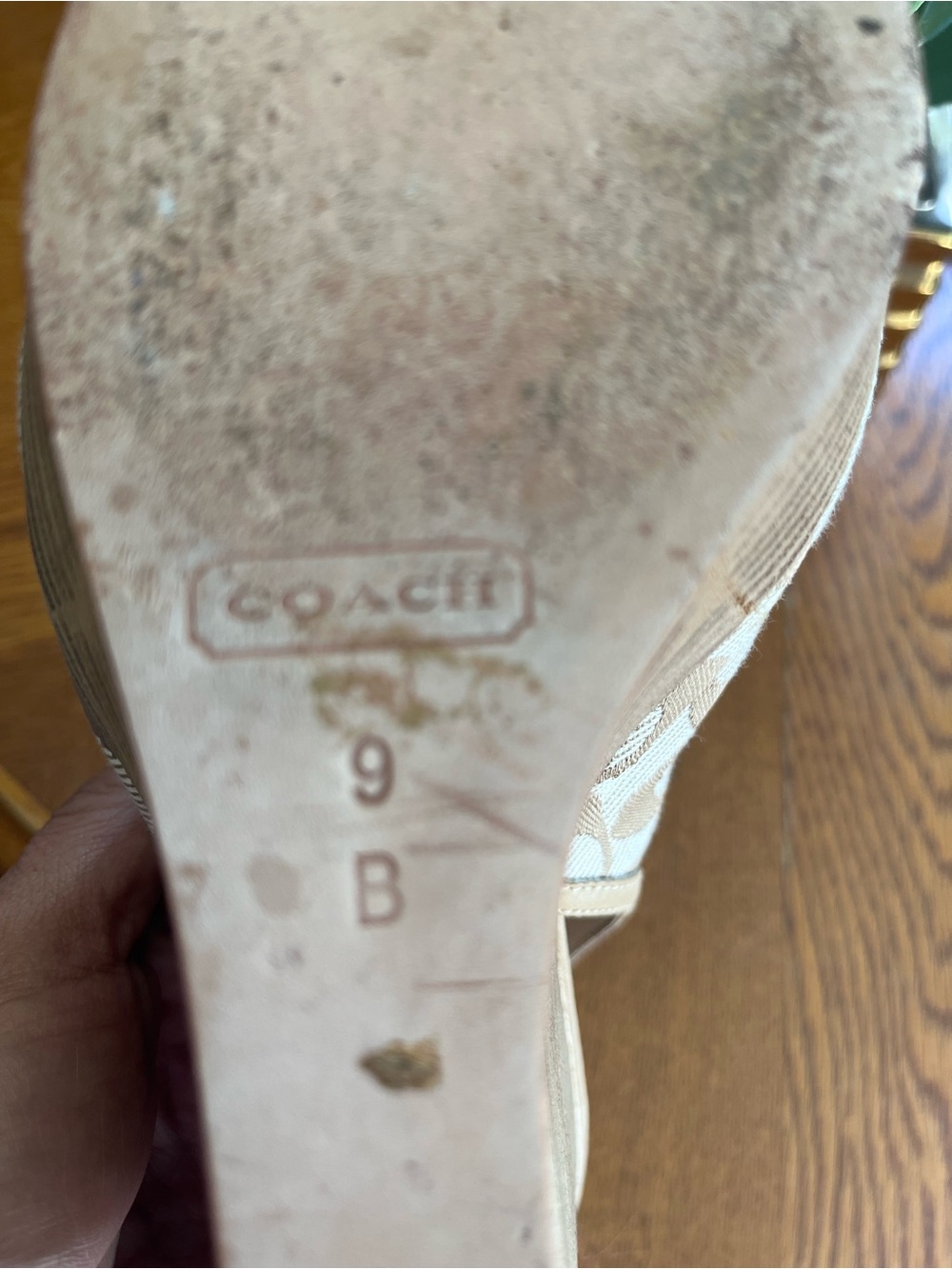 Coach Women’s Light Khaki/Sand Signature Slingback Wedge Sandal Size 9 Width M - Picture 8 of 9